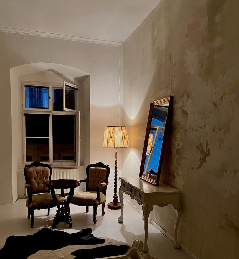 Csaky Palace Bratislava Apartment ภายนอก รูปภาพ